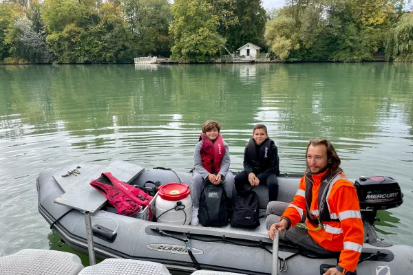 11-location-bateaux-navette-passagers-bac-passage-zodiacjpg