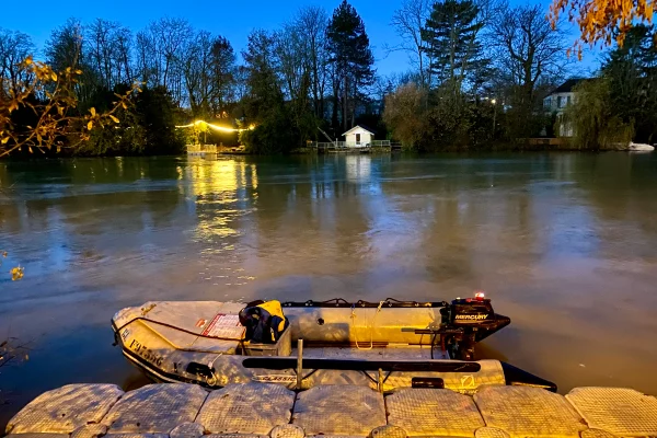 13-location-bateaux-navette-passagers-bac-passage-zodiacjpg