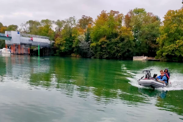14-location-bateaux-navette-passagers-bac-passage-zodiacjpg