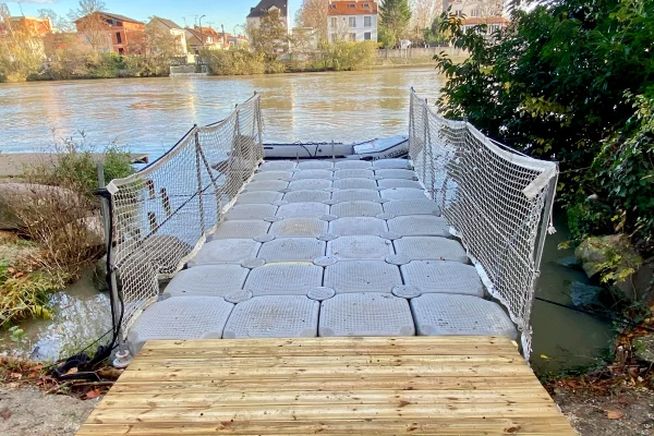 location-bateaux-navette-passagers-bac-passage-zodiac