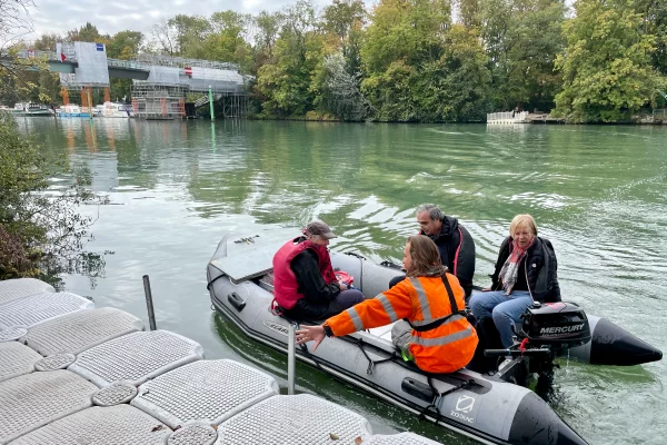 location-bateaux-navette-passagers-bac-passage-zodia
