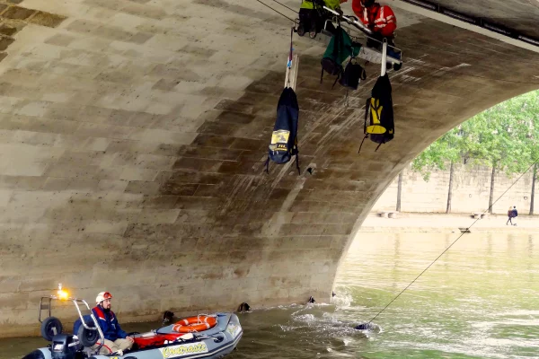 1-location-bateaux-sécurité-zodiac-assistance-tournage-filmjpg