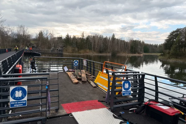 Ponton d’embarquement – Location, Conception et Installation 