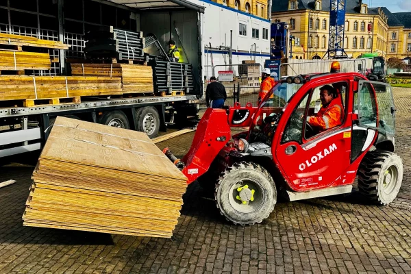 1-location-ponton-liner-plateforme-travail-barge-motorisejpg