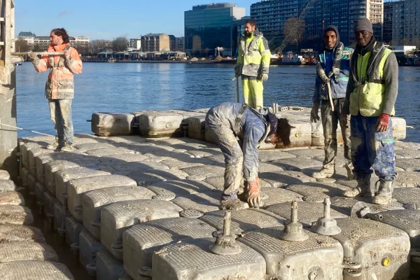 10-location-ponton-liner-plateforme-travail-barge-plateformejpg