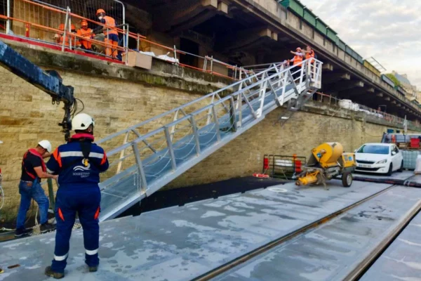 11-location-pont-liaison-chantier-ponton-modulaire-btpjpg