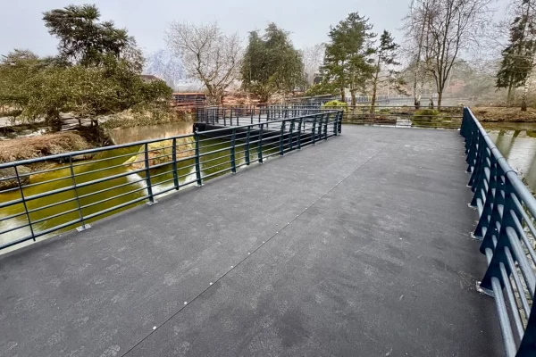 12-pont-chantier-cheminement-ponton-flottante-btp-passerellejpg