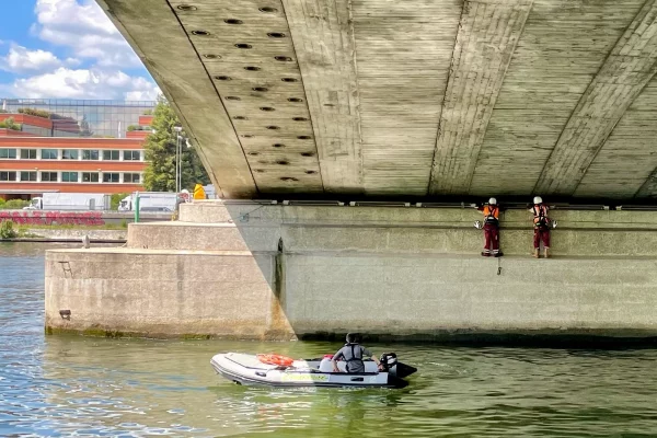 13-location-bateau-vigie-assistance-zodiac-cordiste-echafaudeurjpg