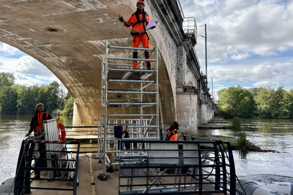 13-location-ponton-échafaudaudage-flottant-btp-barge-plateformejpg