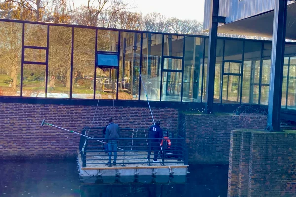 14-location-ponton-flottant-motorisé-plateforme-lavage-vitresjpg