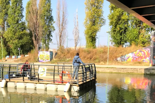 15-location-ponton-flottant-motorisé-plateforme-lavage-vitresjpg