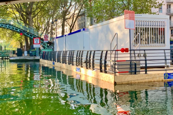 2-location-base-vie-flottante-bungalow-chantier-fluvialjpg