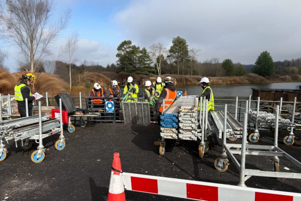 2-location-ponton-embarquement-modulaire-barge-btp-plateformejpg