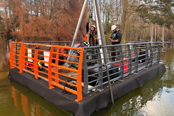 3-Location-ponton-motorise-garde-corps-coulissant-expertisejpg