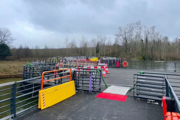 4-location-ponton-embarquement-modulaire-barge-btp-plateformejpg