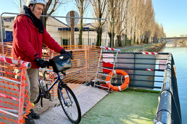 4-location-ponton-flottant-velos-pont-passerelle-bargejpg