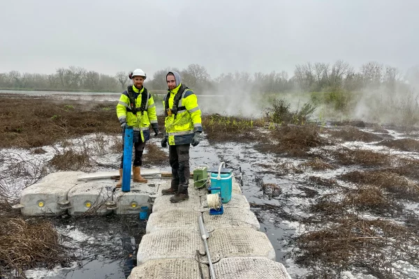 4-location-ponton-marecage-plateforme-barge-fluvial-chantierjpg