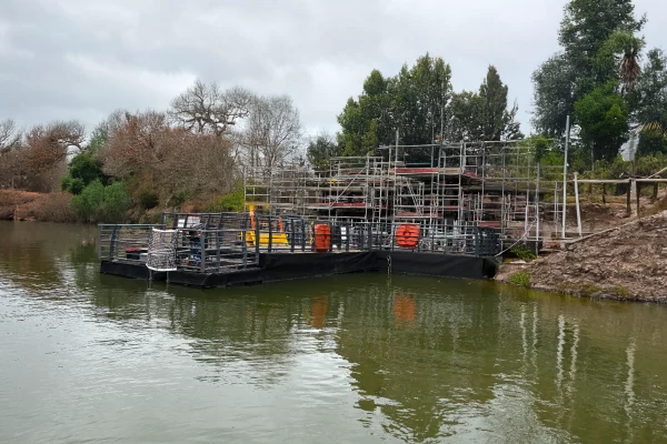 5-location-ponton-échafaudaudage-flottant-btp-barge-plateformejpg