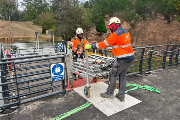 5-location-ponton-embarquement-modulaire-barge-btp-plateformejpg