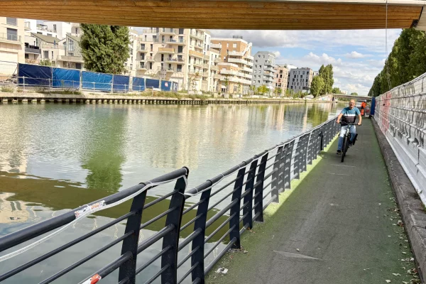 5-location-ponton-flottant-velos-pont-passerelle-bargejpg