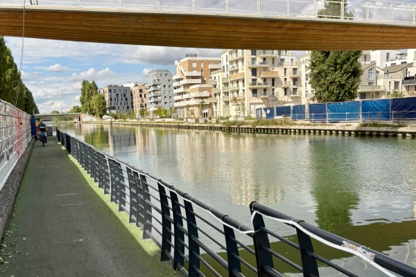 7-location-ponton-flottant-velos-pont-passerelle-bargejpg