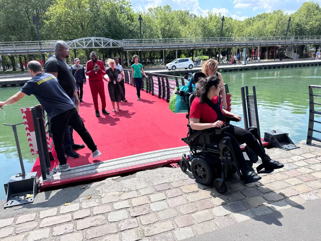 location-ponton-flottant-modulaire-rampe-pmr-handi