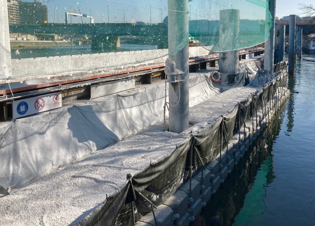 2-location-ponton-plateforme-barge-BTP-devis-chantier-homologué.jpg