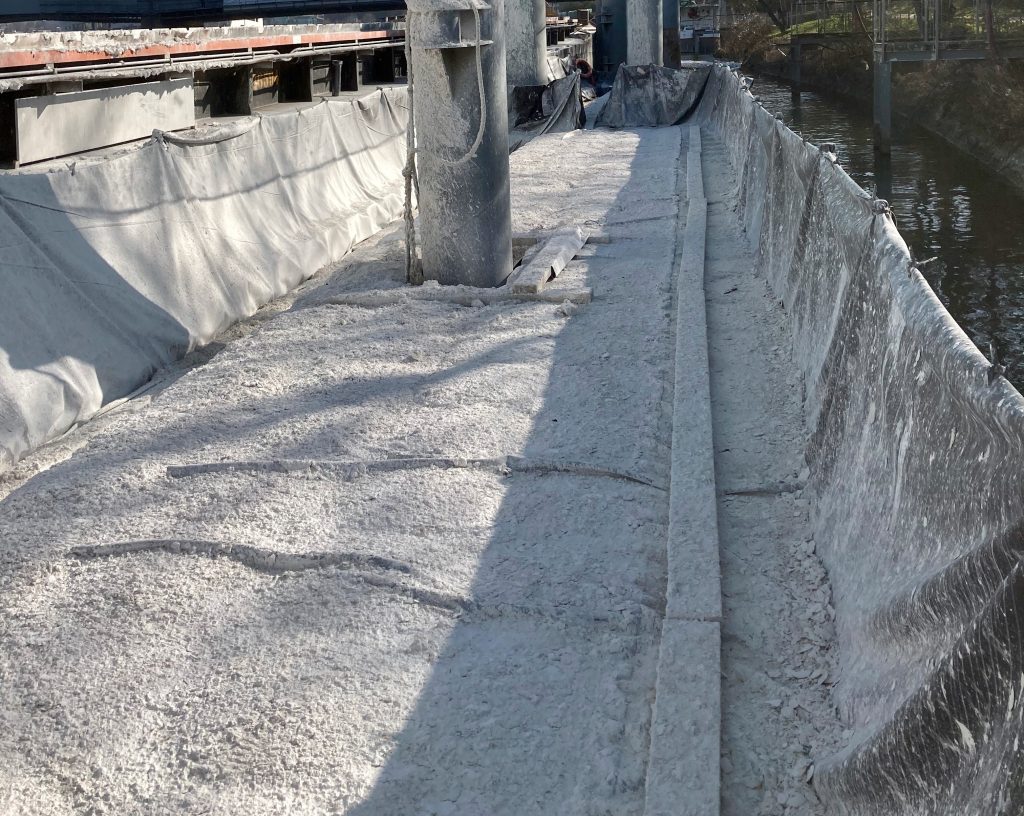 5-location-ponton-plateforme-barge-BTP-devis-chantier-expertisé.jpg